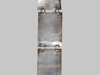 Ame Met 1 a  Ame Met 1, Chile, Mapuche (Araukaner), 19. Jahrhundert, Schmuckkette, trapelacucha, Silber, vermutlich Legierung, L. 30 cm, B 7,1 cm : Museumsfoto: Claus Cordes, Bestandskatalog Ethnologie